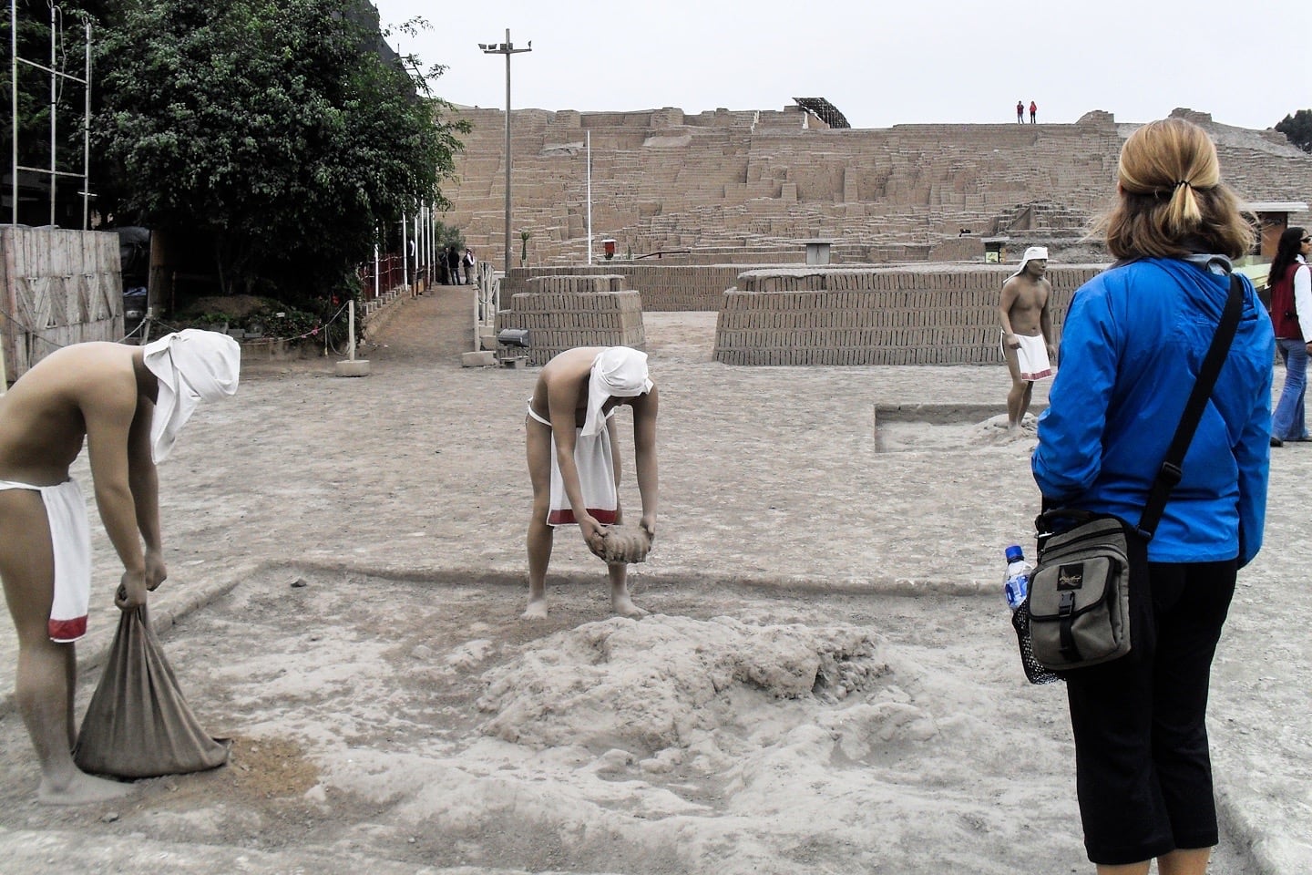 Backpacking Lima Peru