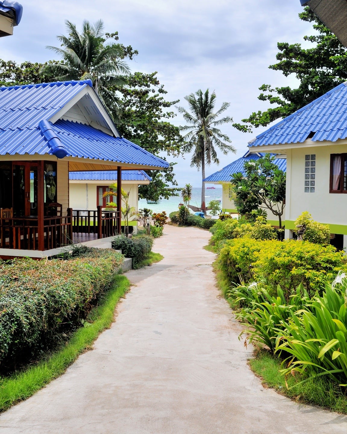 big blue dive resort thailand