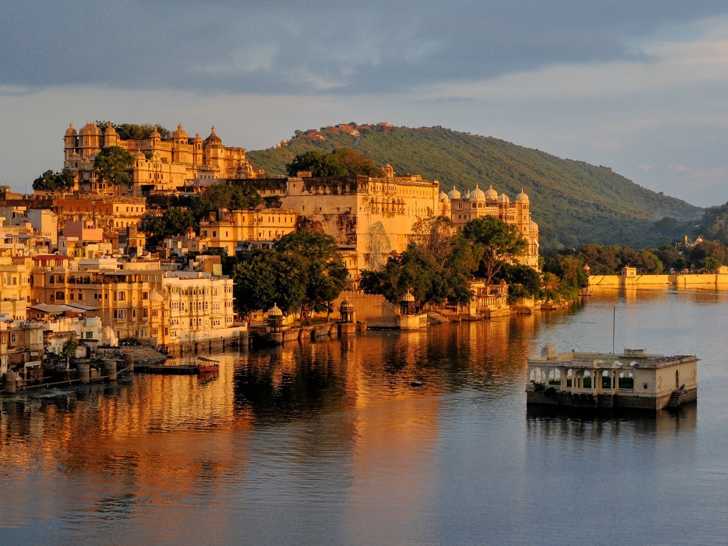 Udaipur at sunset