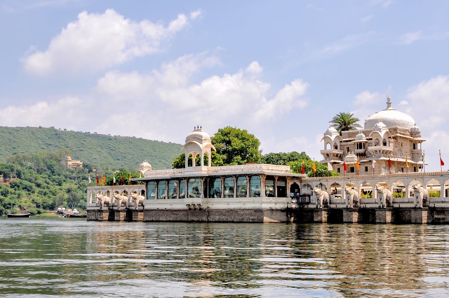 jag mandir places to visit in udaipur