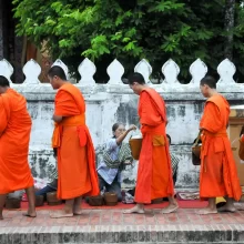 Tak Bat (Sai Bat) in Luang Prabang: Essentials for Travelers
