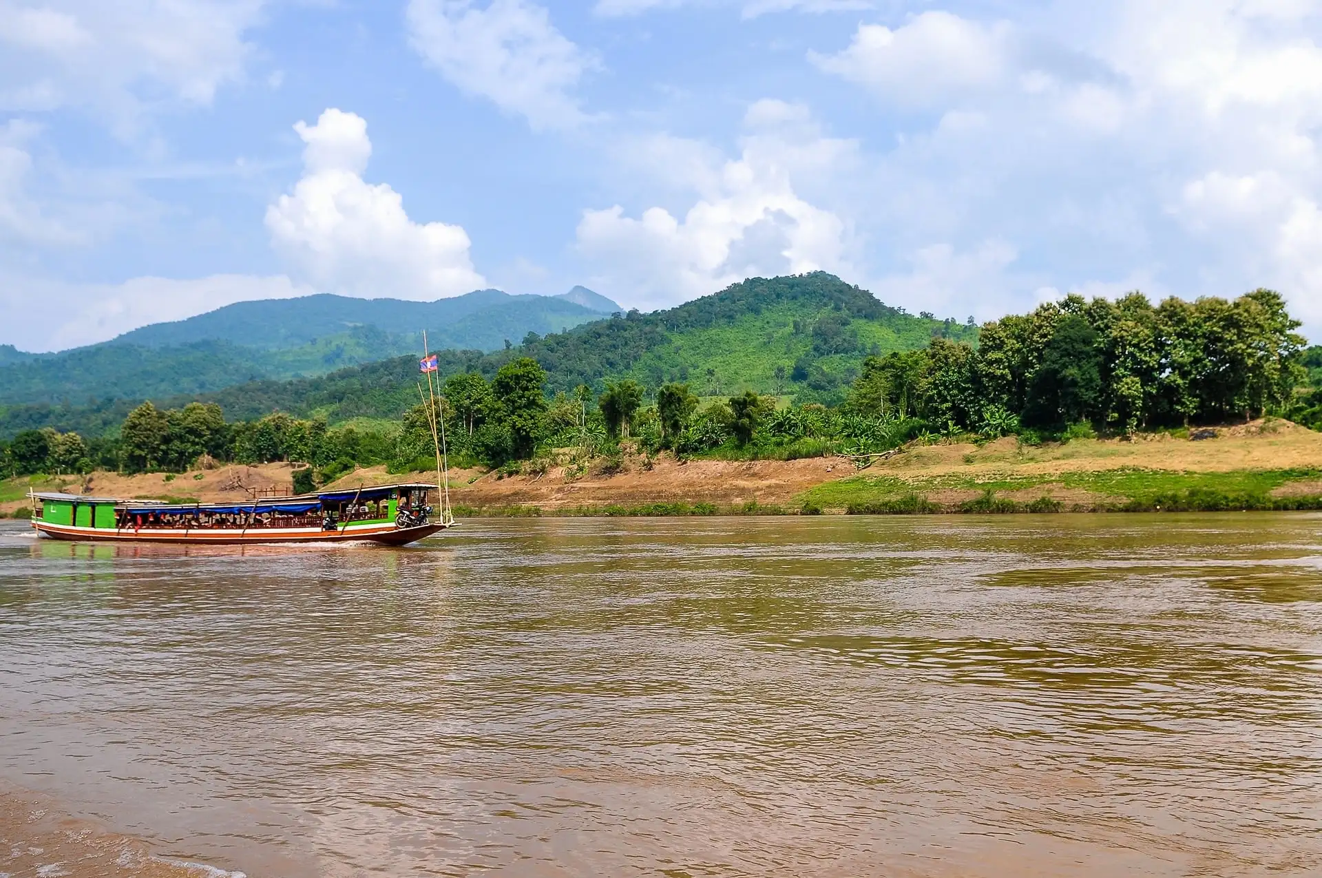 slow boat luang prabang laos