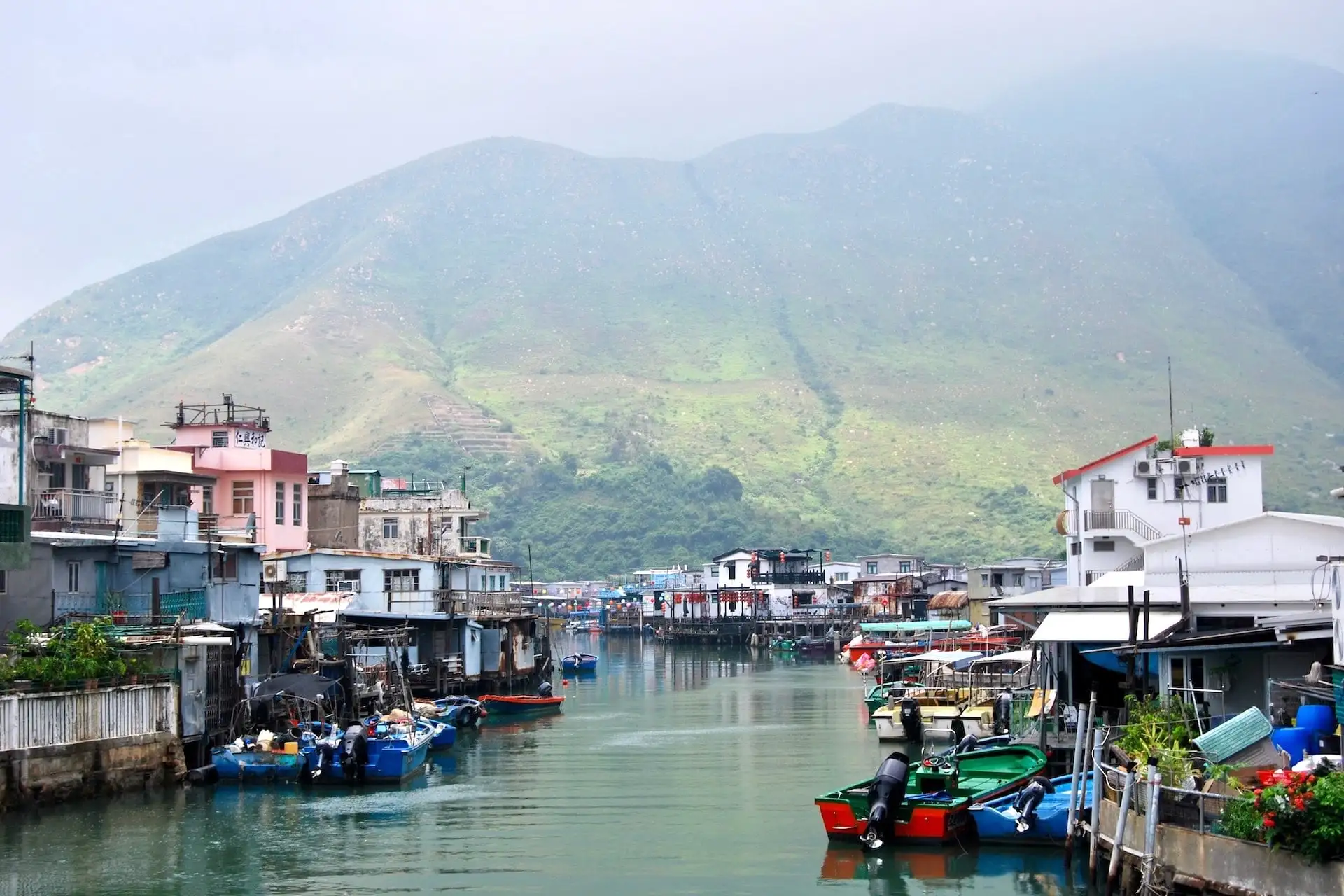 things to do in Tai O fishing village Hong Kong