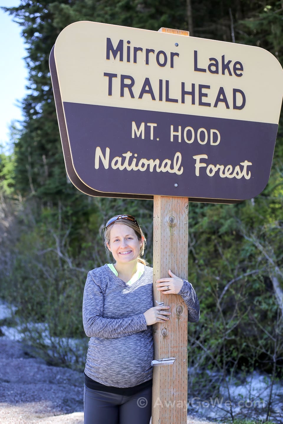 Mirror Lake Oregon Trailhead sign