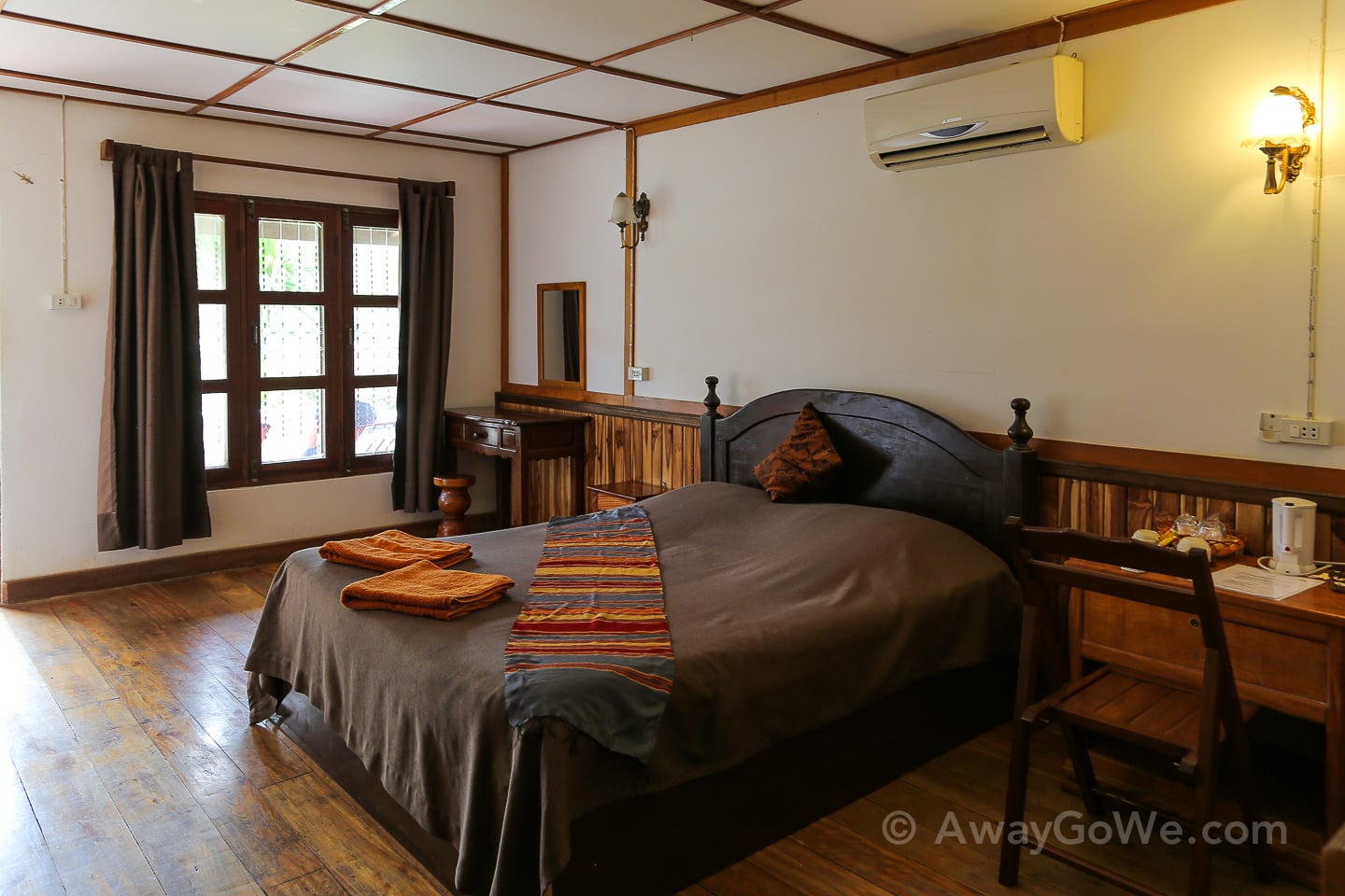 clean and spacious rooms Thavonsouk Resort Diamond Gold Hotel