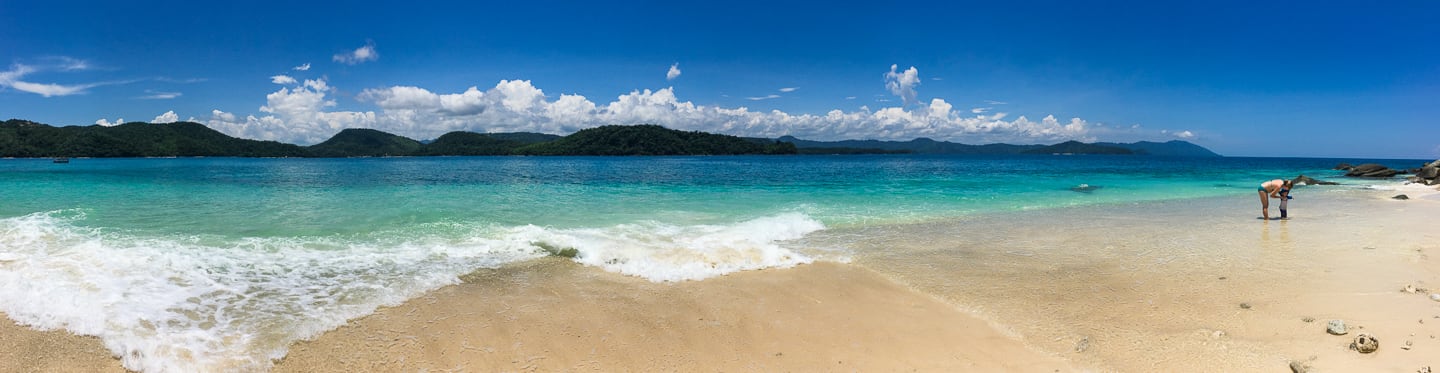 beach on Pandan Pandan Island (Borneo)