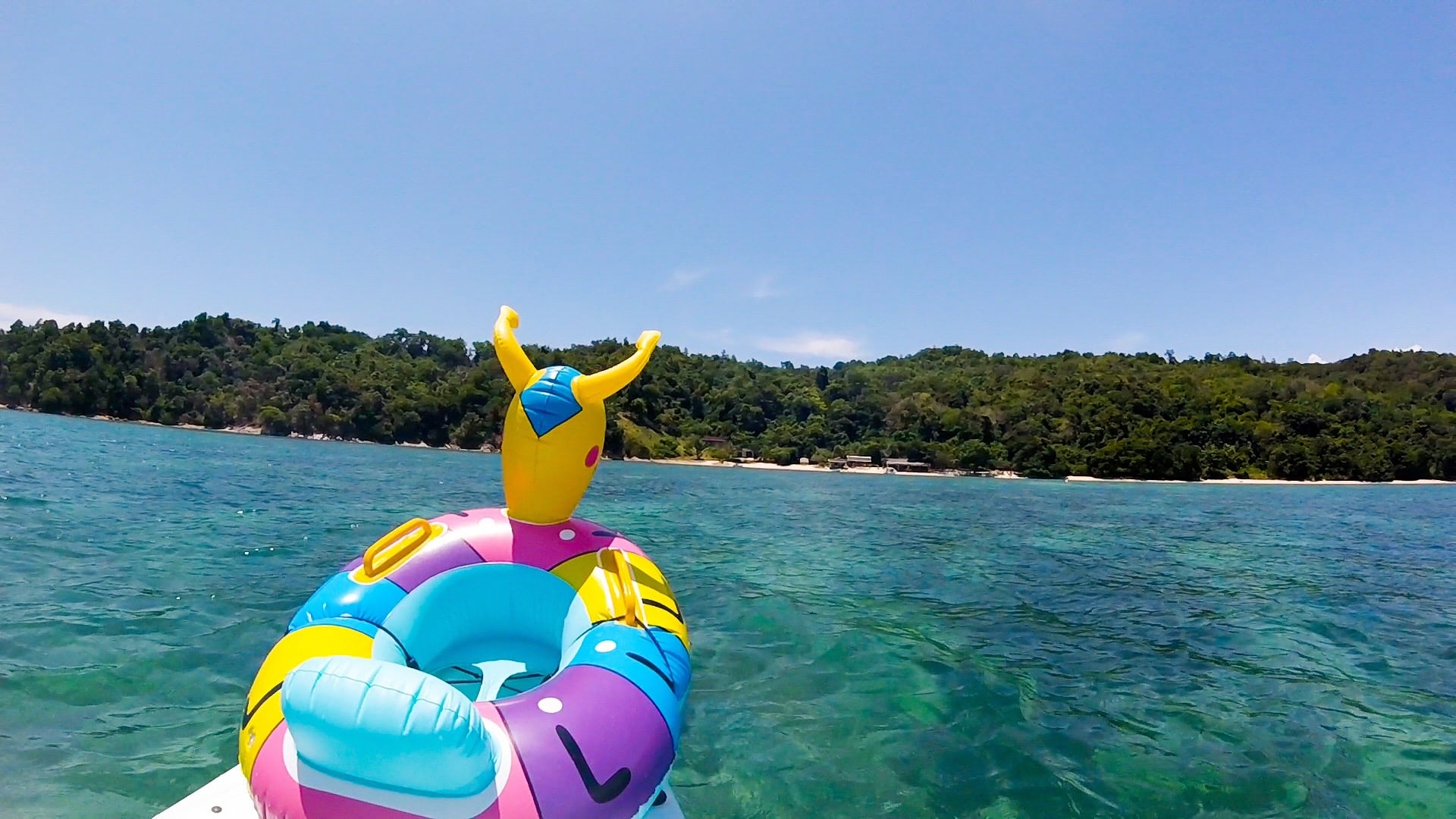 kayaking from Pandan Pandan Island to Pantai Merakit