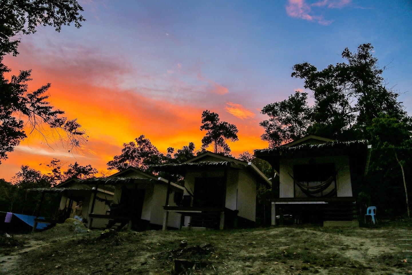 sunset at Bigfin Beach Resort (Borneo)