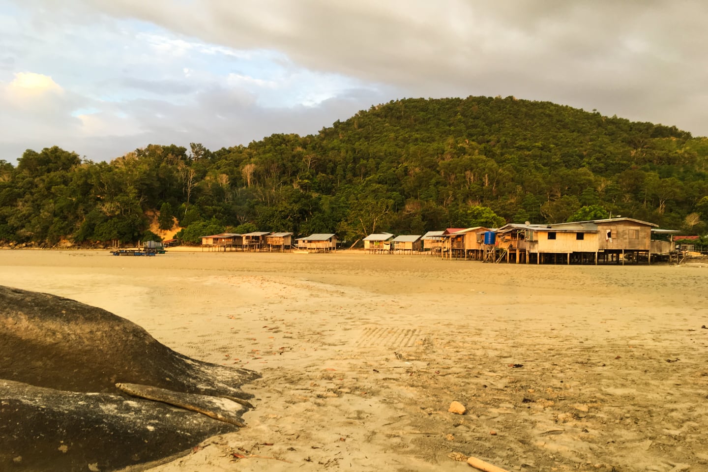 Malaysia Sabah Pantai Merakit Bigfin Dive Camp (Borneo)