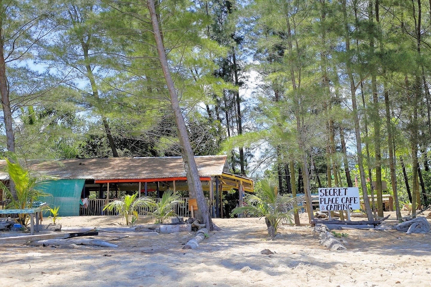 secret beach kudat sabah malaysia borneo