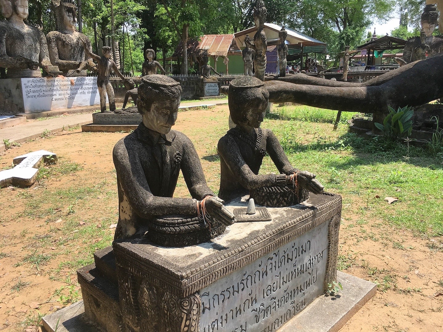 sala keoku park nong khai thailand