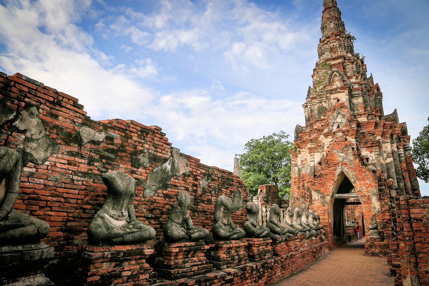 ruins in Ayutthaya from Bangkok tours