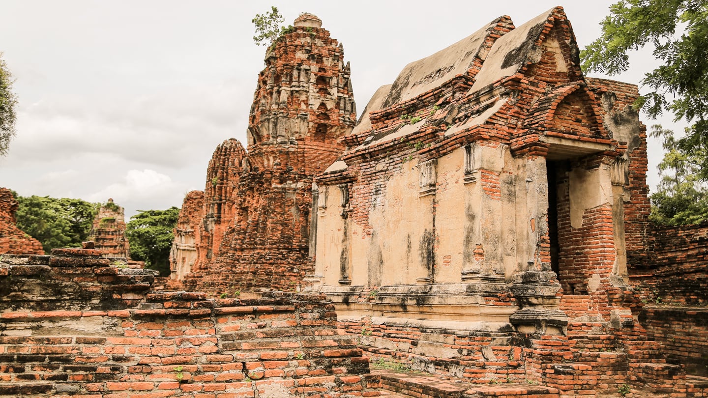 ancient ruins on Ayutthaya day trip from Bangkok