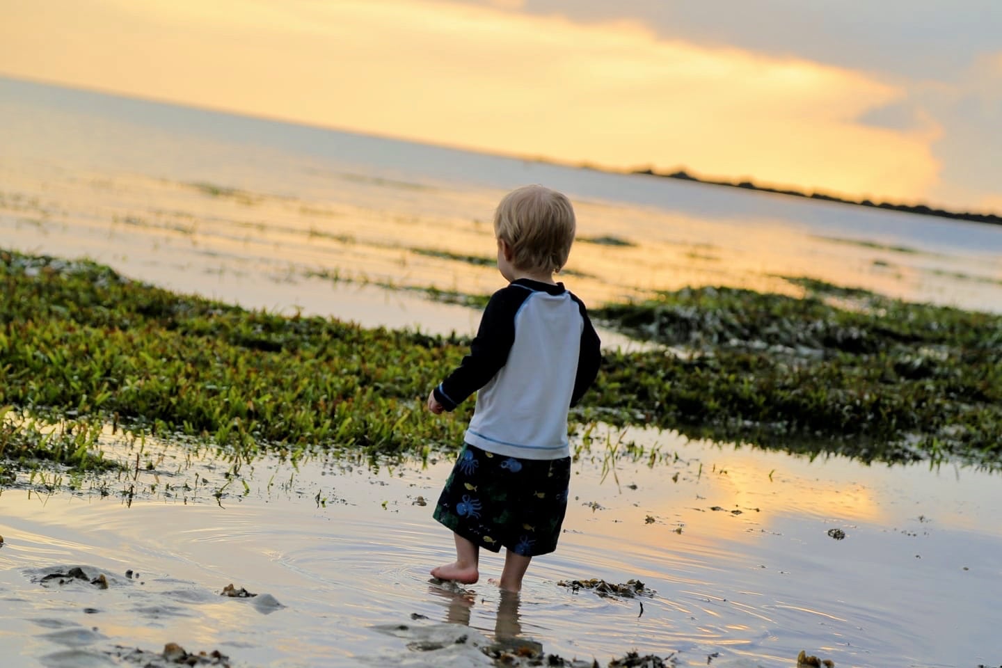 traveling with a toddler at the beach