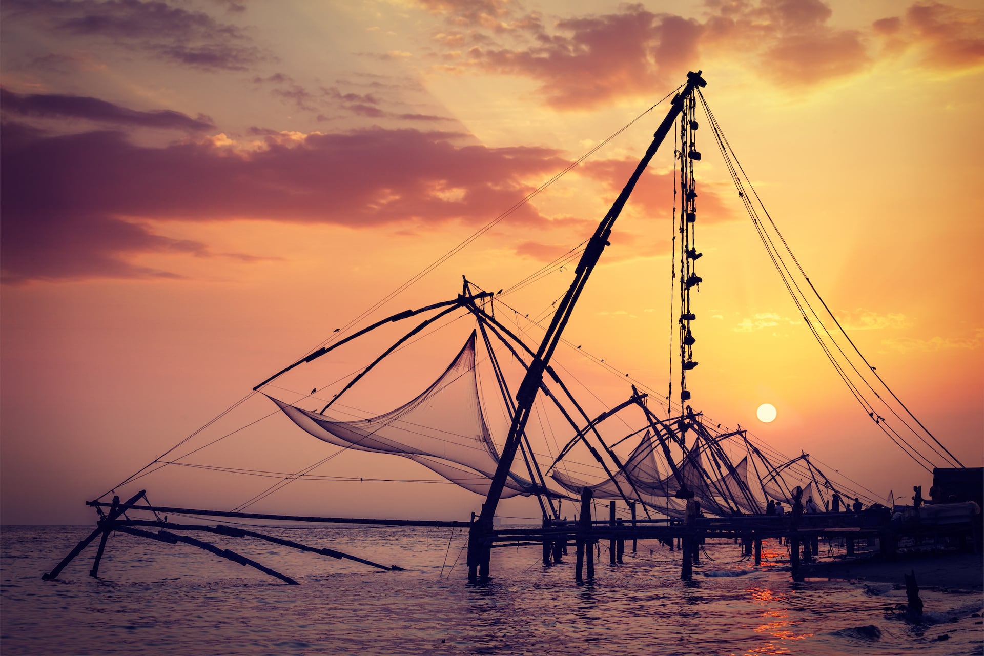 Fort Kochi places to visit Chinese fishing nets