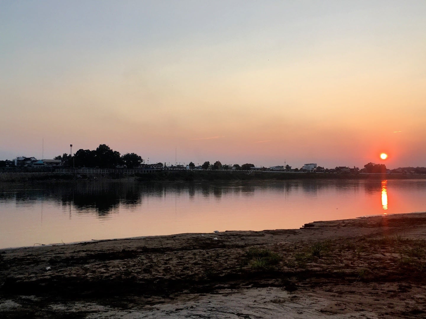Mekong sunset Laos what to do in Vientiane