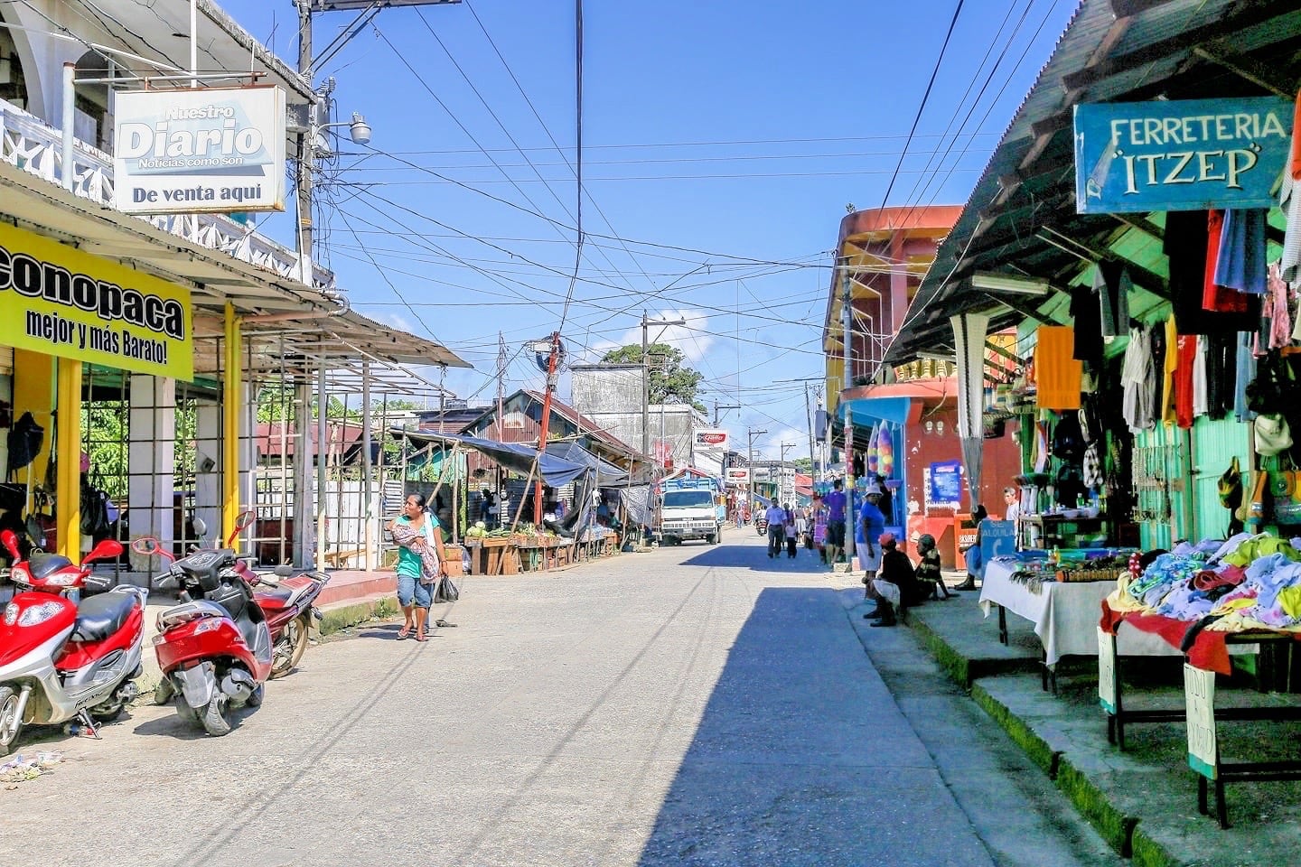 Calle Principal Livingston Guatemala