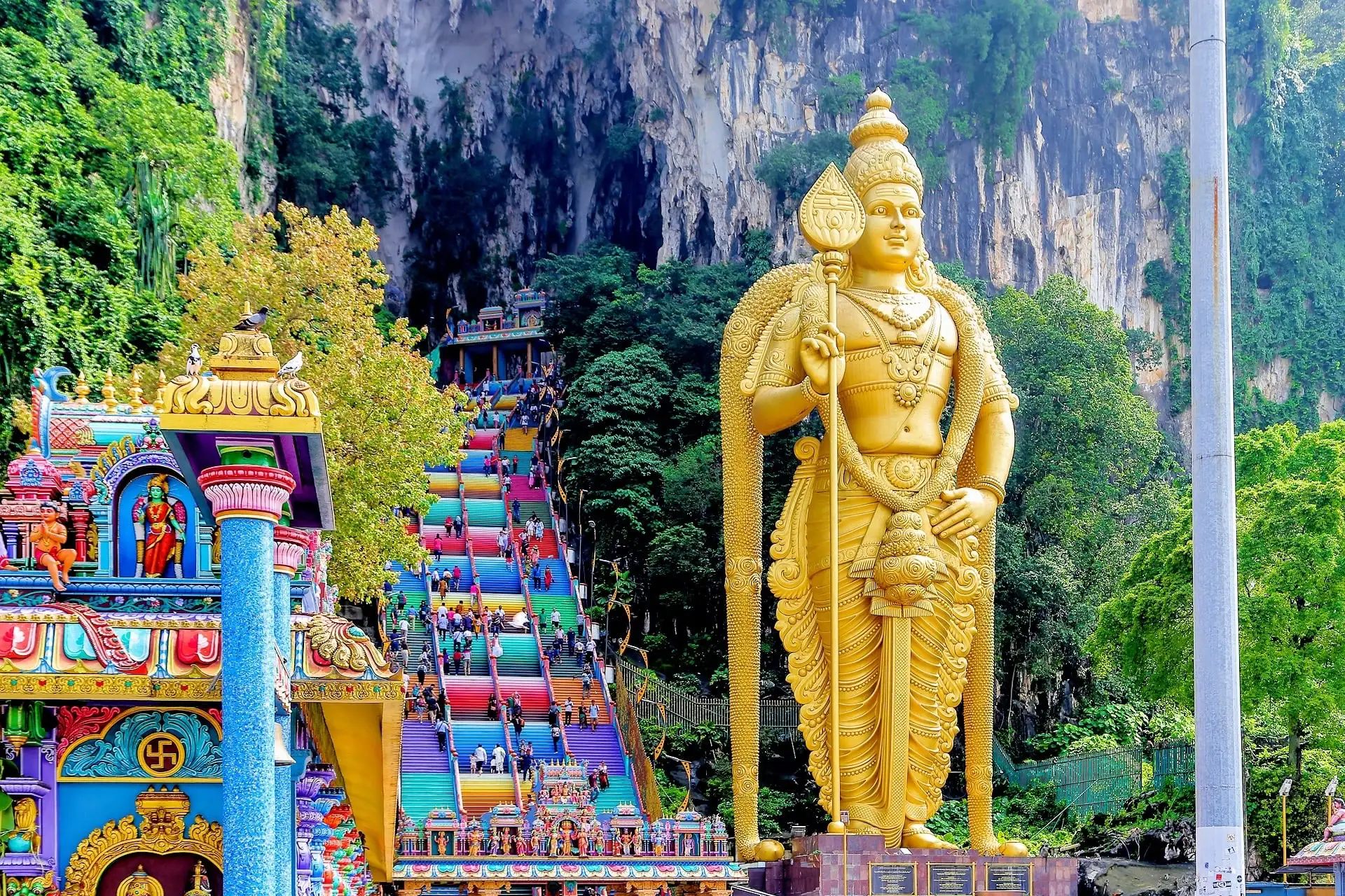 KL Sentral to Batu Caves DIY day trip by train