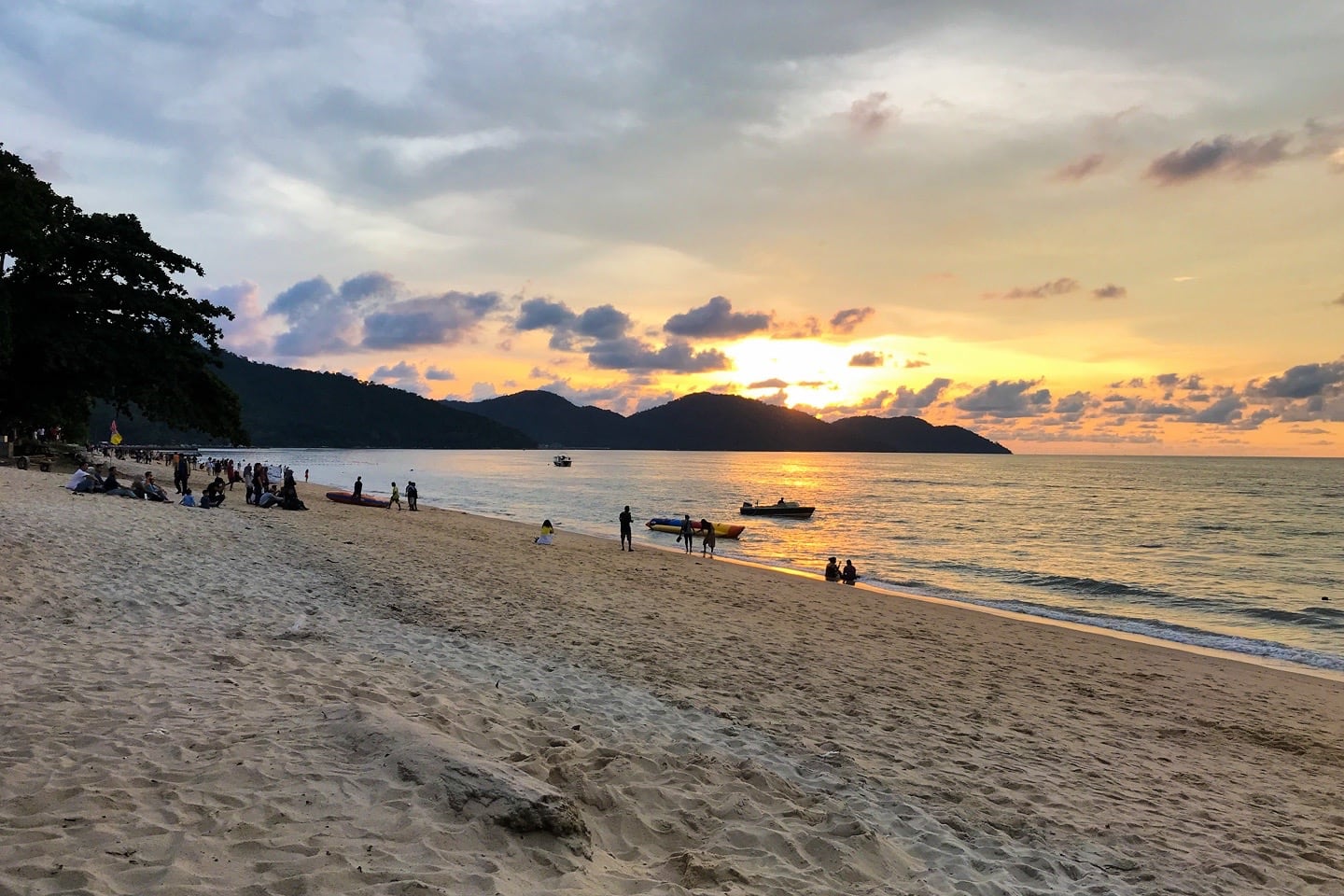 Batu Ferringhi Beach Penang: What to Expect from Your Visit