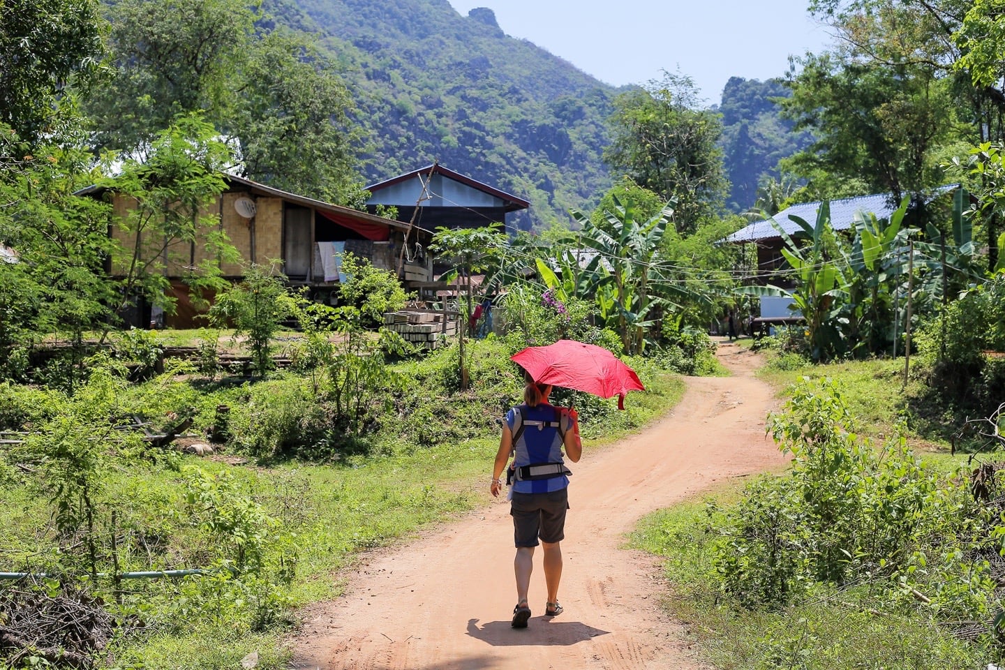 walking around Ban O Kong Lor Village