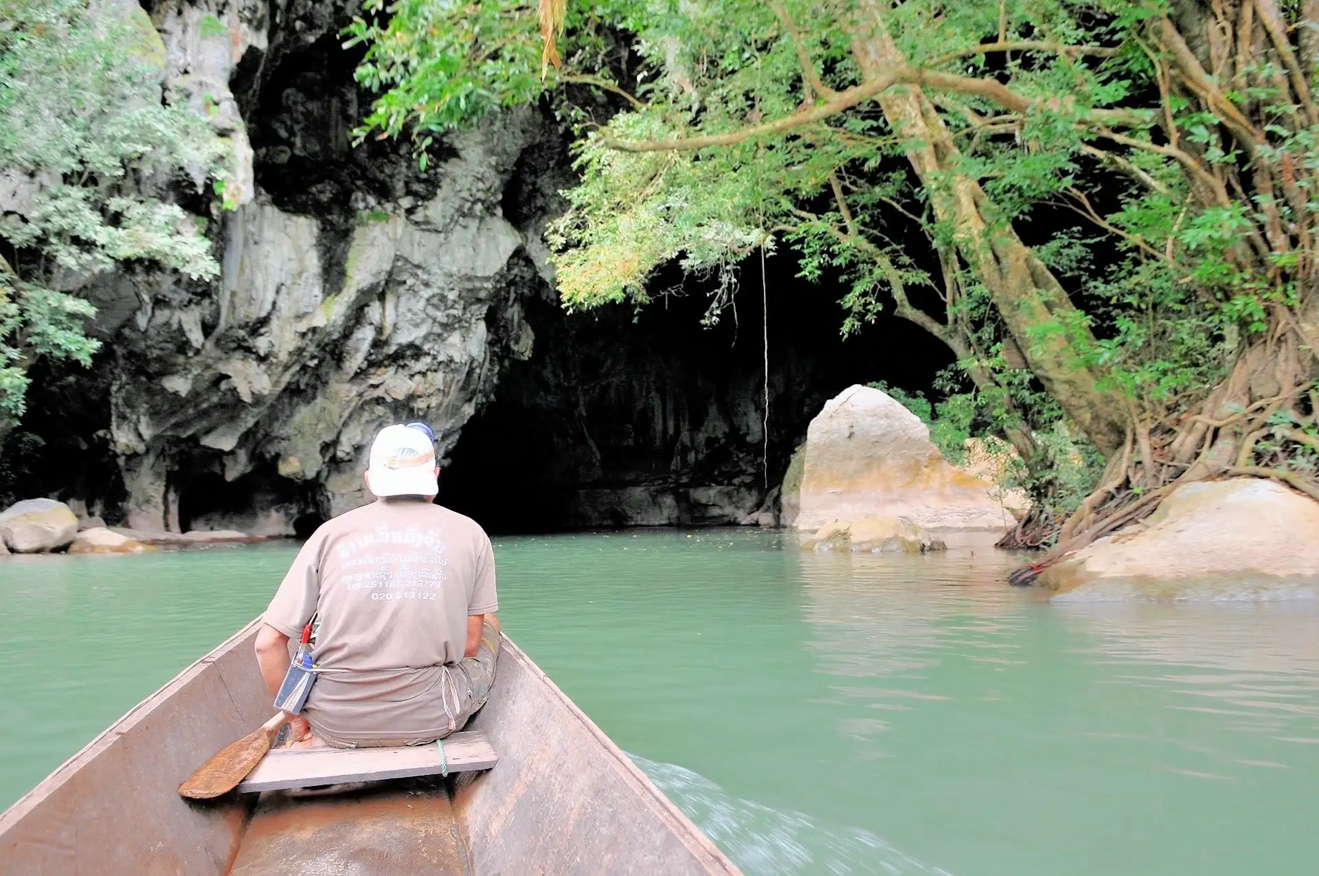 boat entering Kong Lor Cave Laos