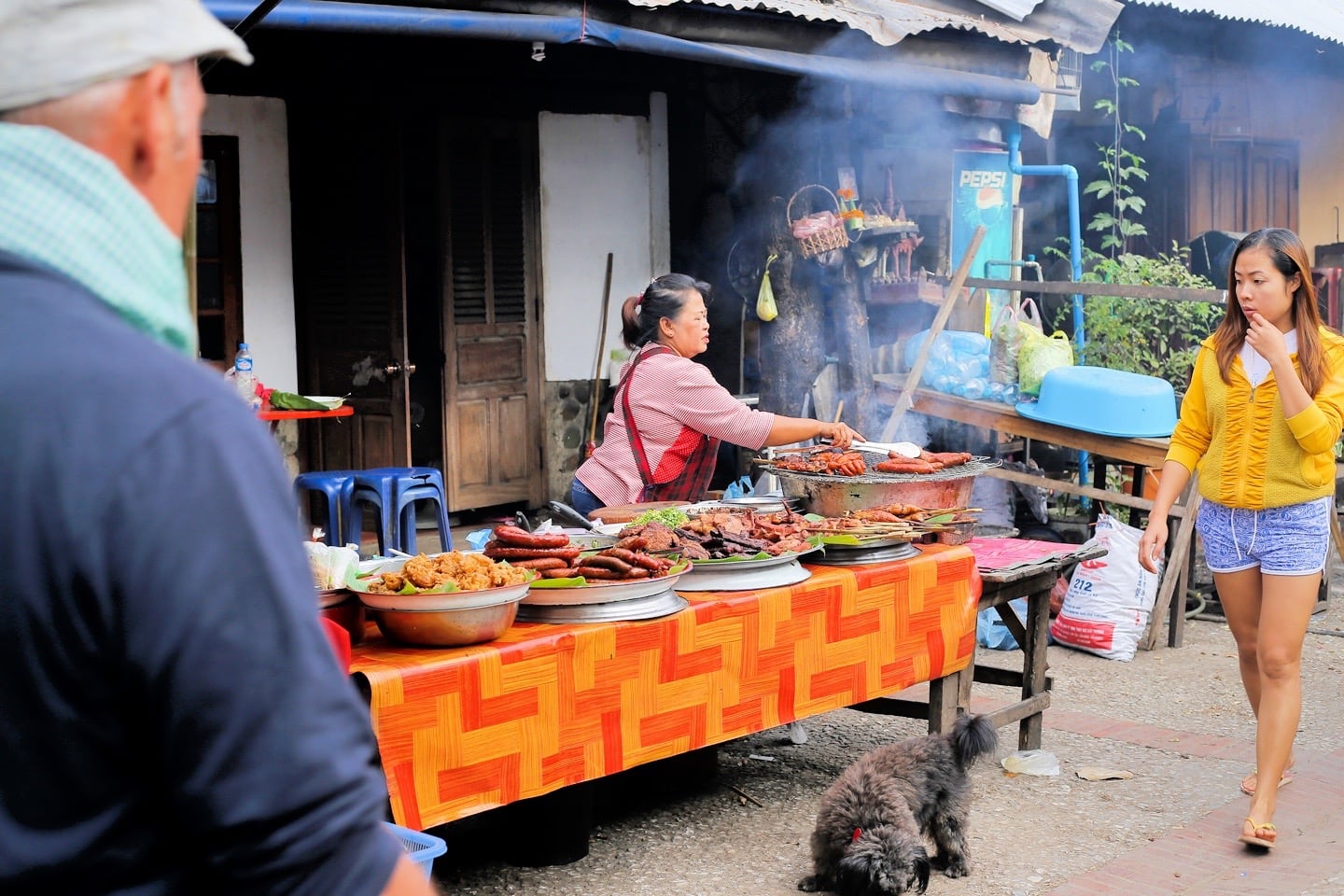 things to do in Luang Prabang morning market