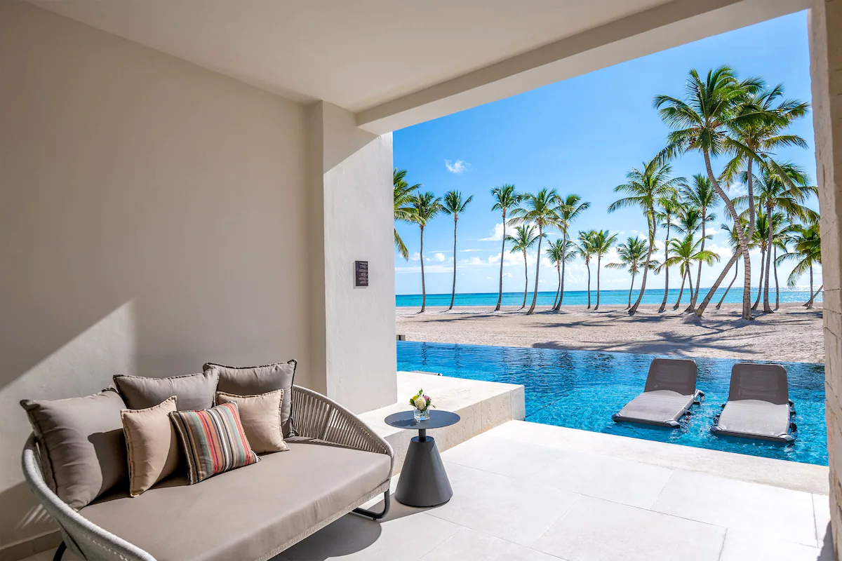 luxury room with pool