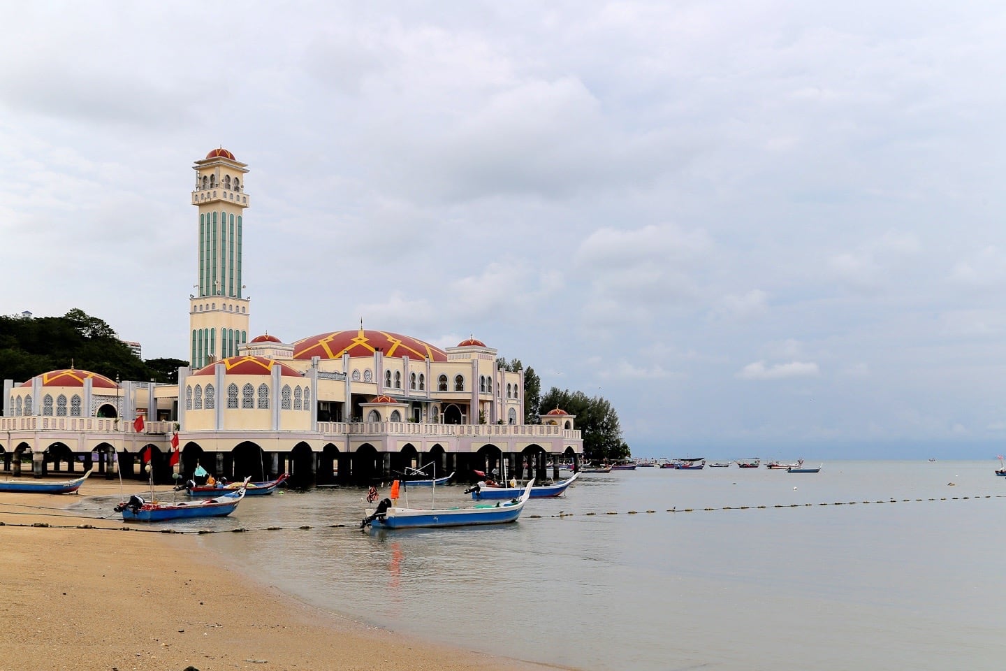 best things to do in Penang floating mosque