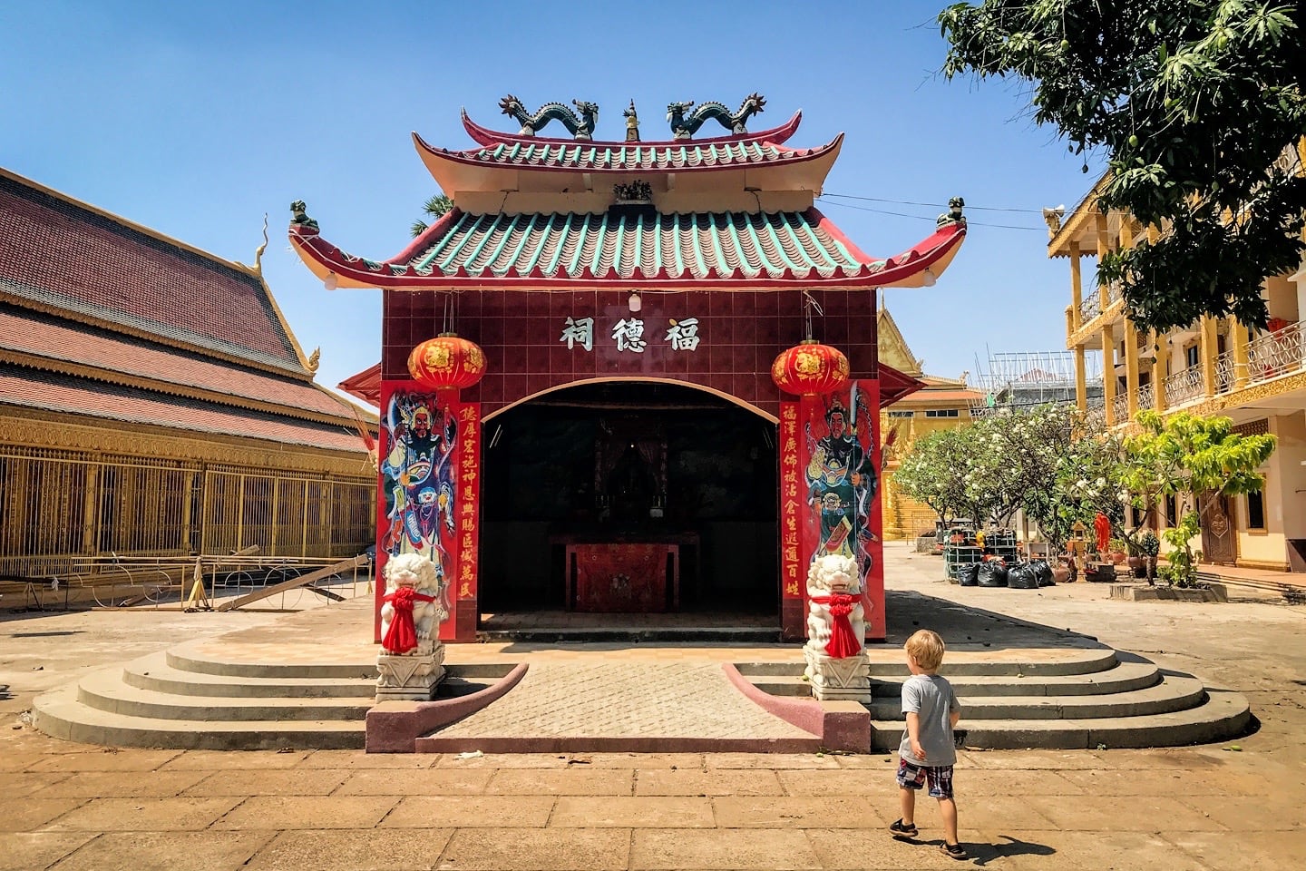 Chinese altar at Golden Temple of Phnom Penh