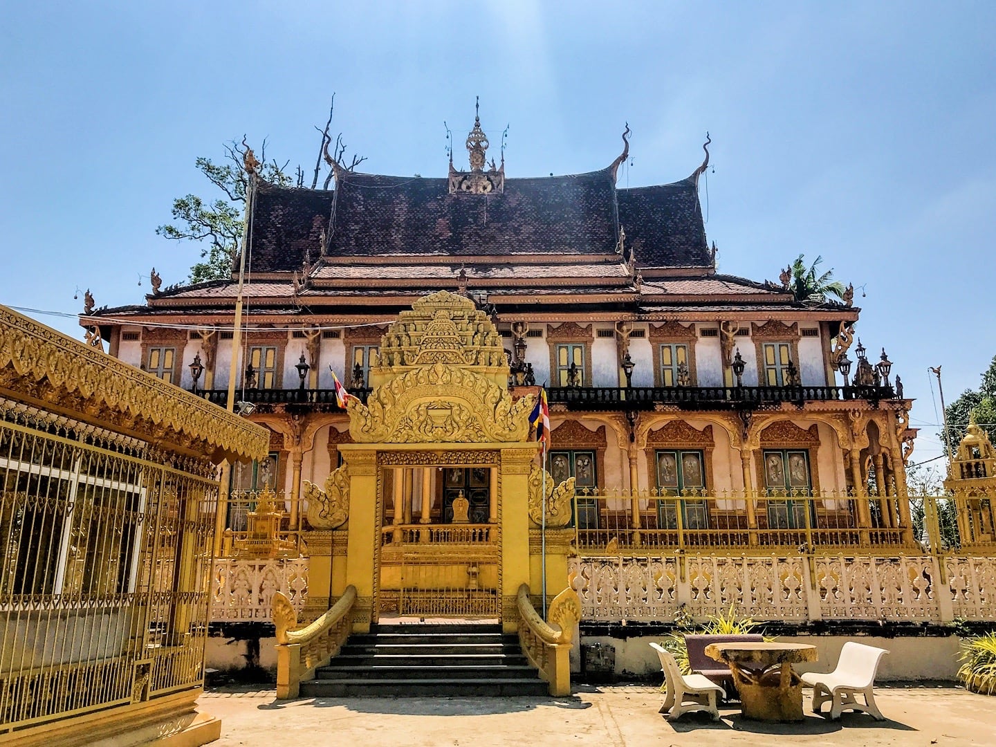 Mongkol Serei Kien Khleang pagoda Golden temple of Phnom Penh