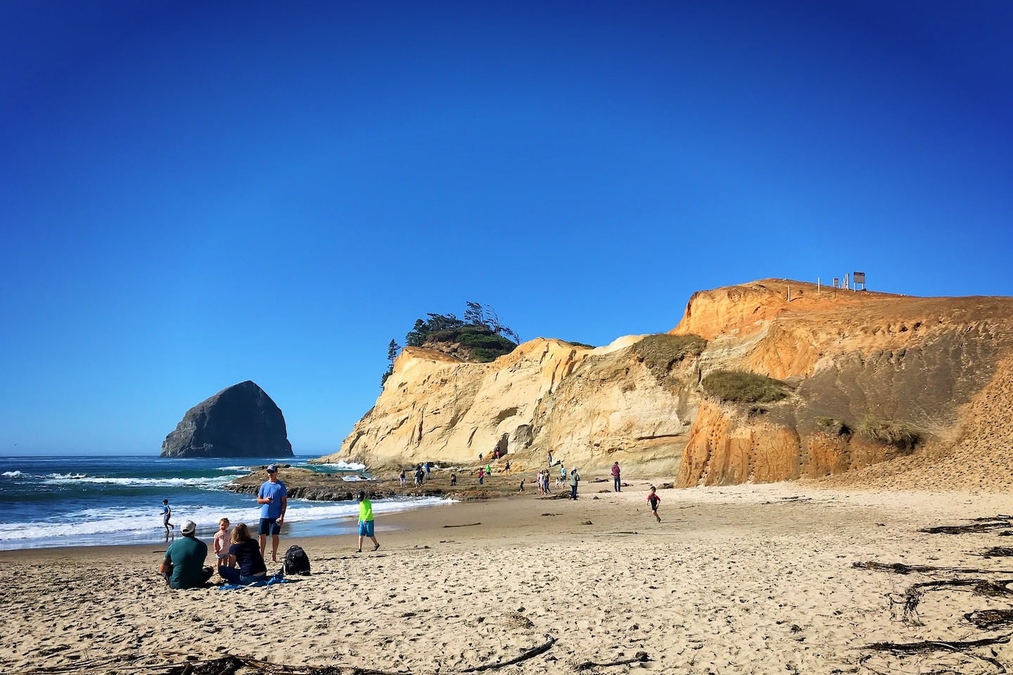 Hiking Cape Kiwanda State Natural Area on the Oregon Coast