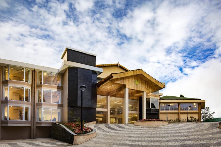 10 Best Heritage & Boutique Hotels in Darjeeling, India