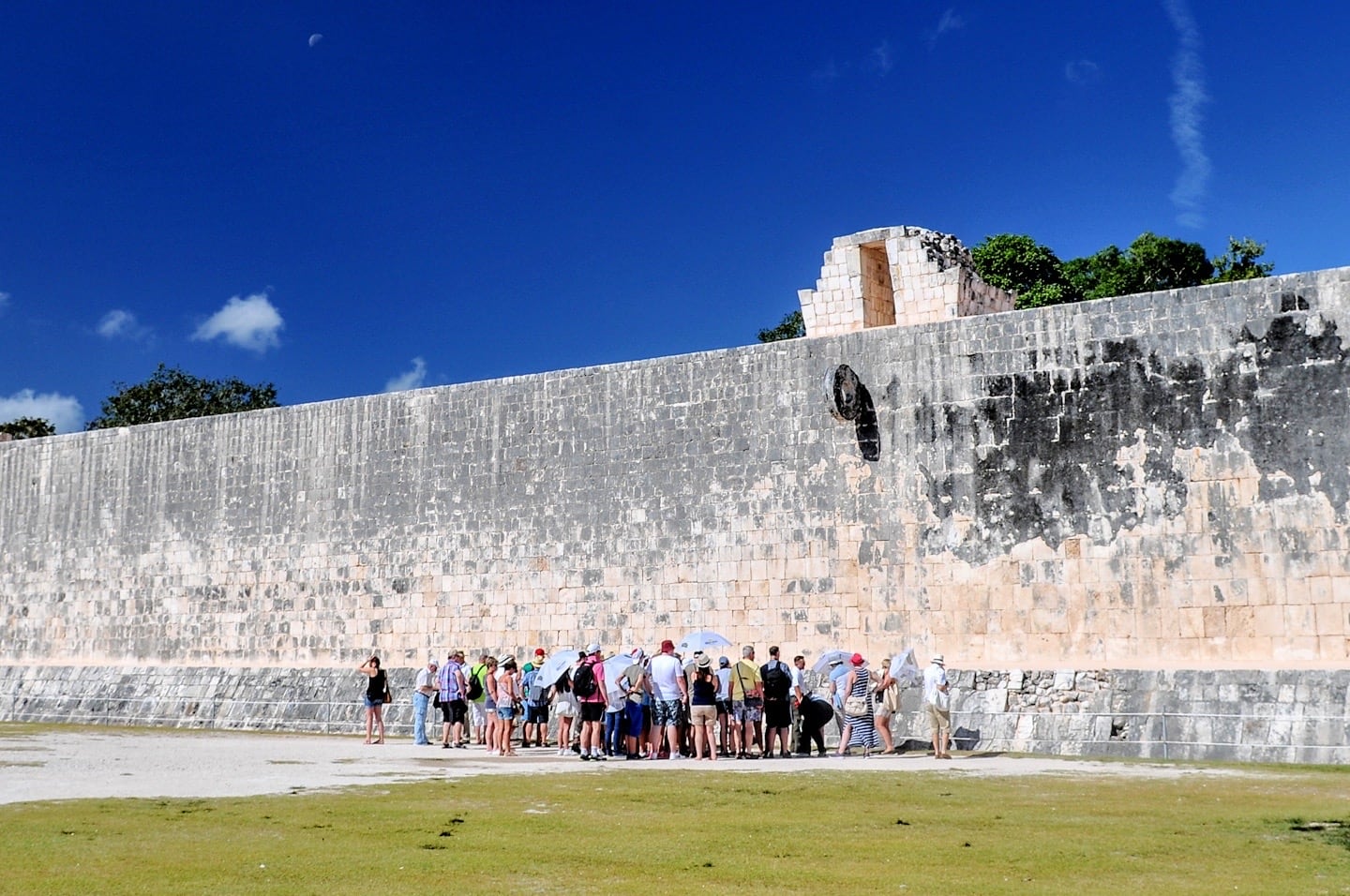 tour group at Chichen Itza Mexico