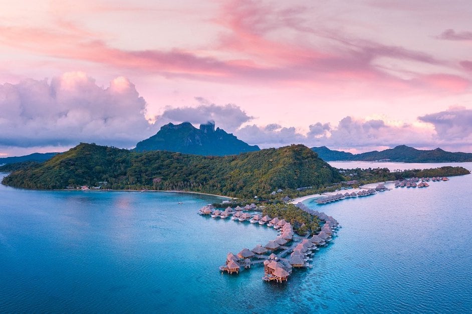 overwater bungalows in Bora Bora