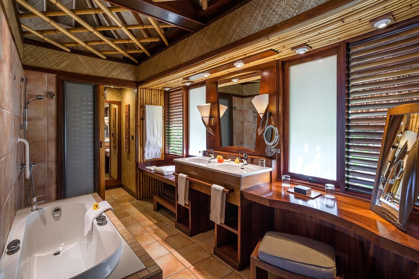 bathroom with jacuzzi tub