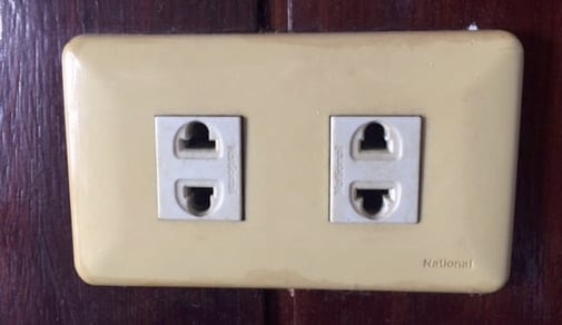 electrical outlet in Laos