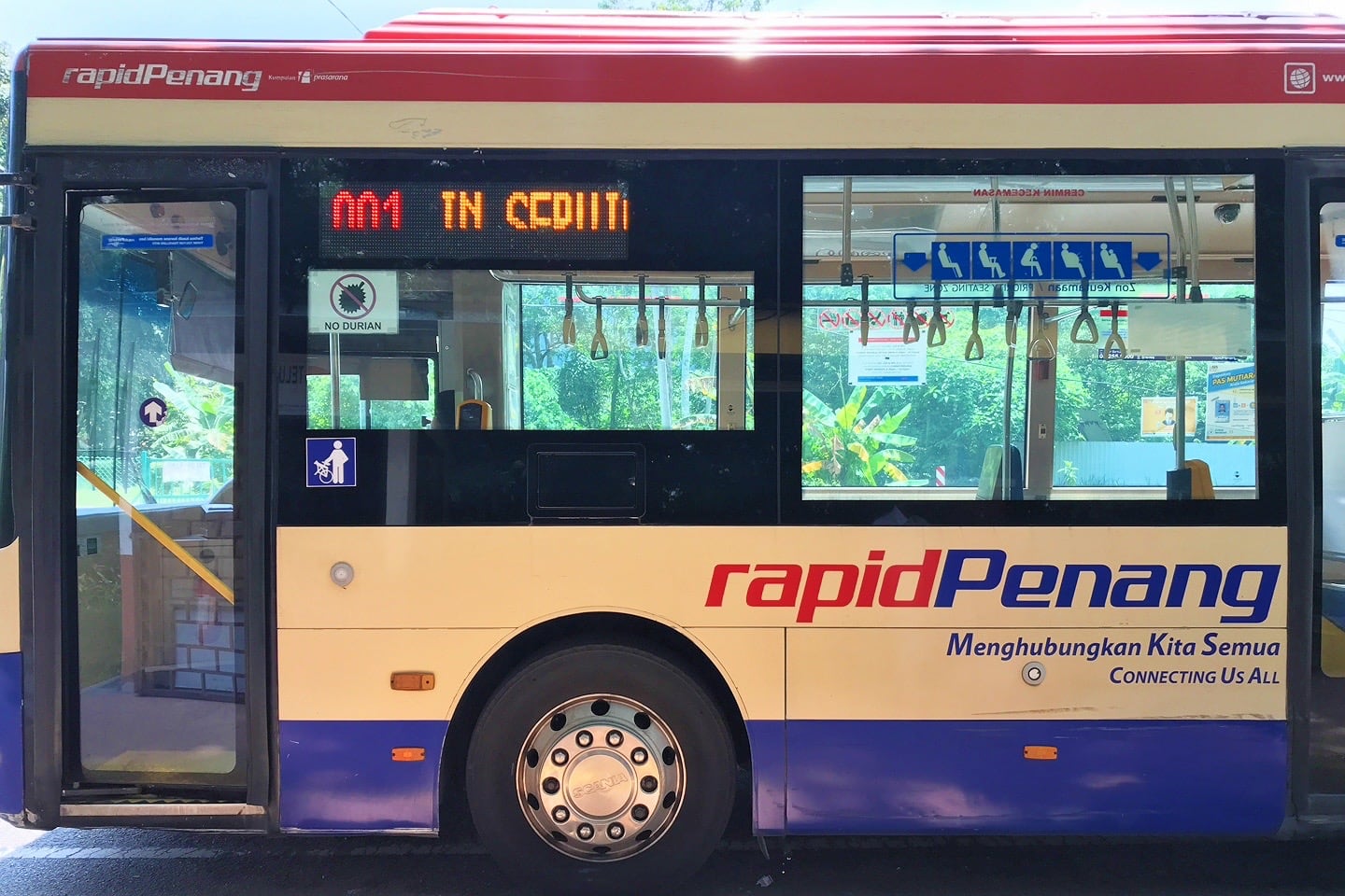 RapidPenang public bus service Batu Ferringhi beach