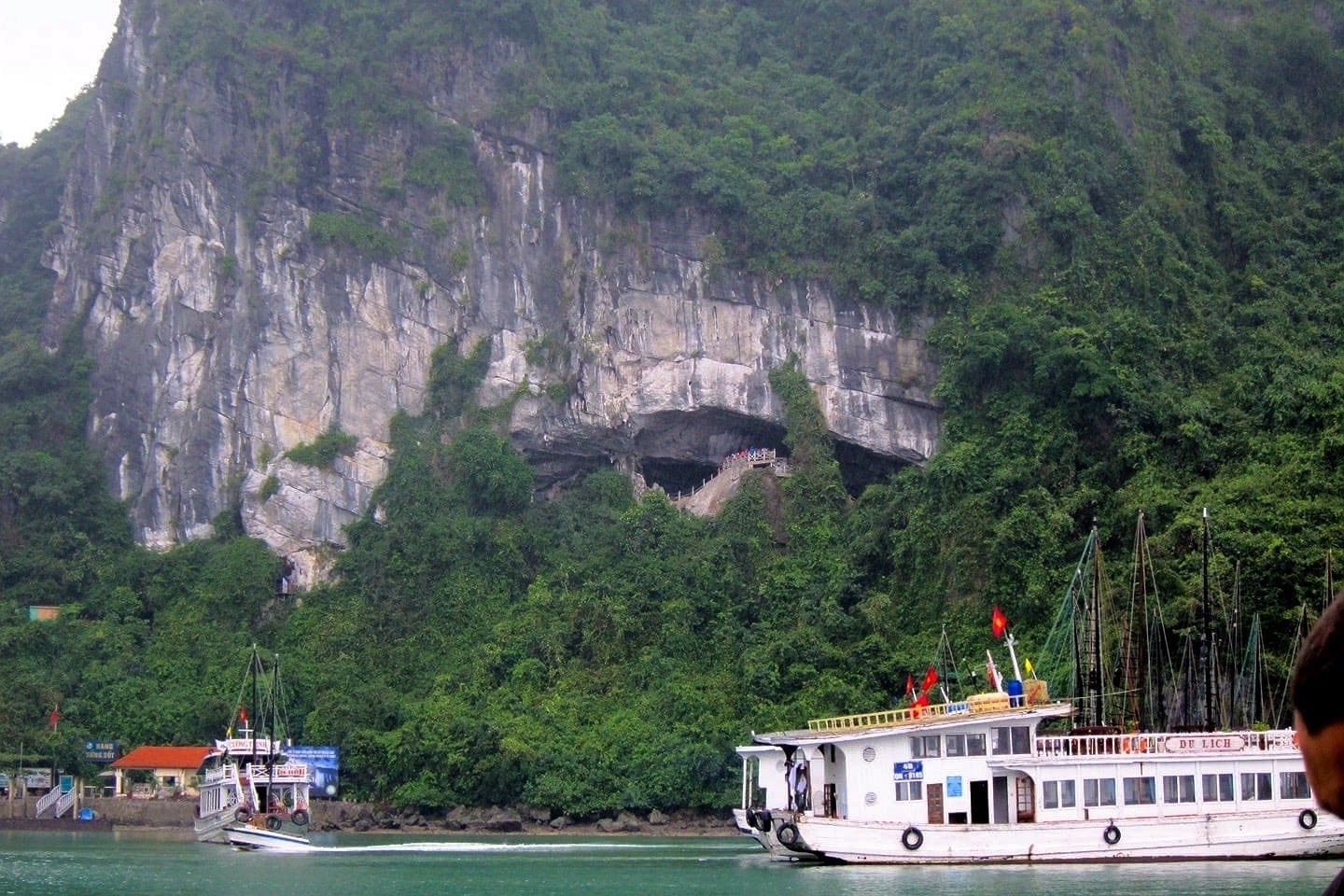 Surprise Cave best Halong Bay cruises