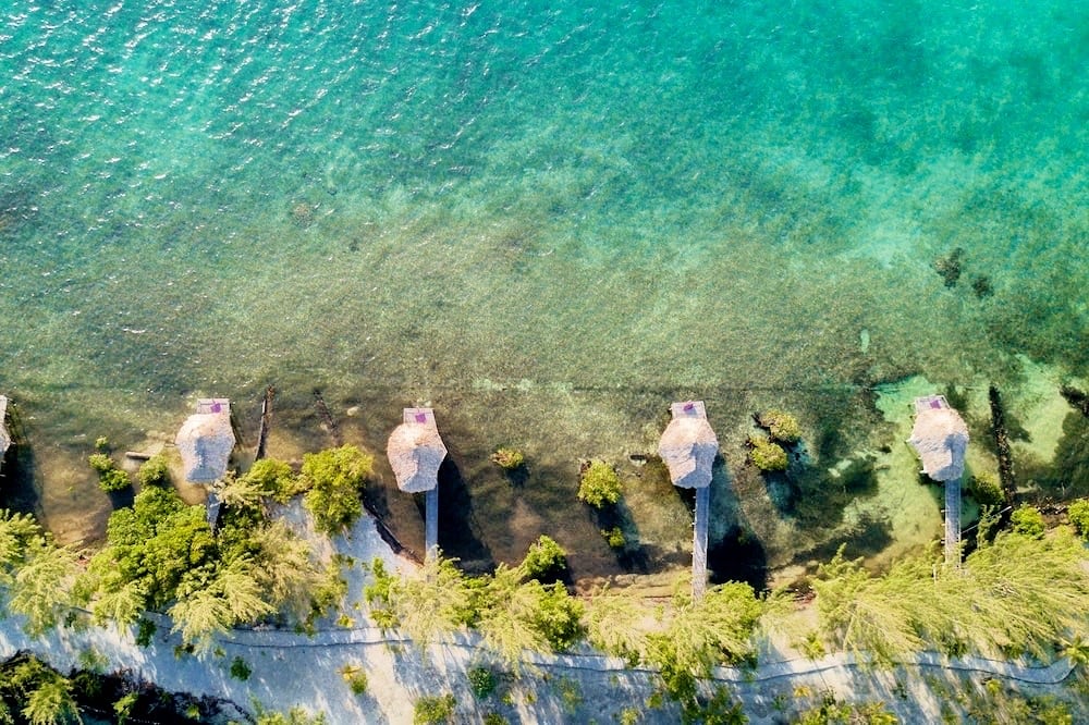 best overwater bungalows in Belize