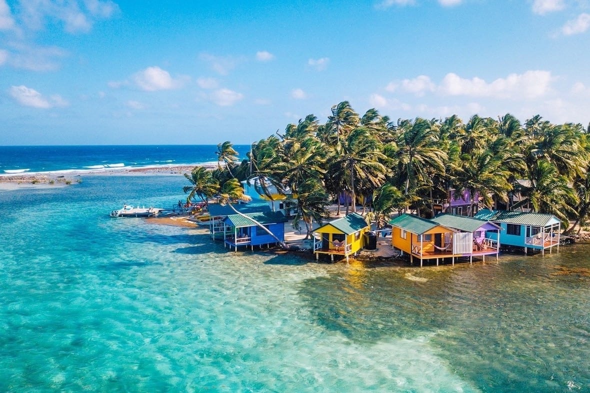 best overwater bungalows in Belize