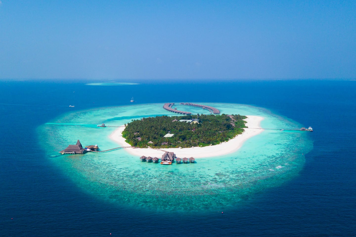 island in the Maldives surrounded by Indian Ocean