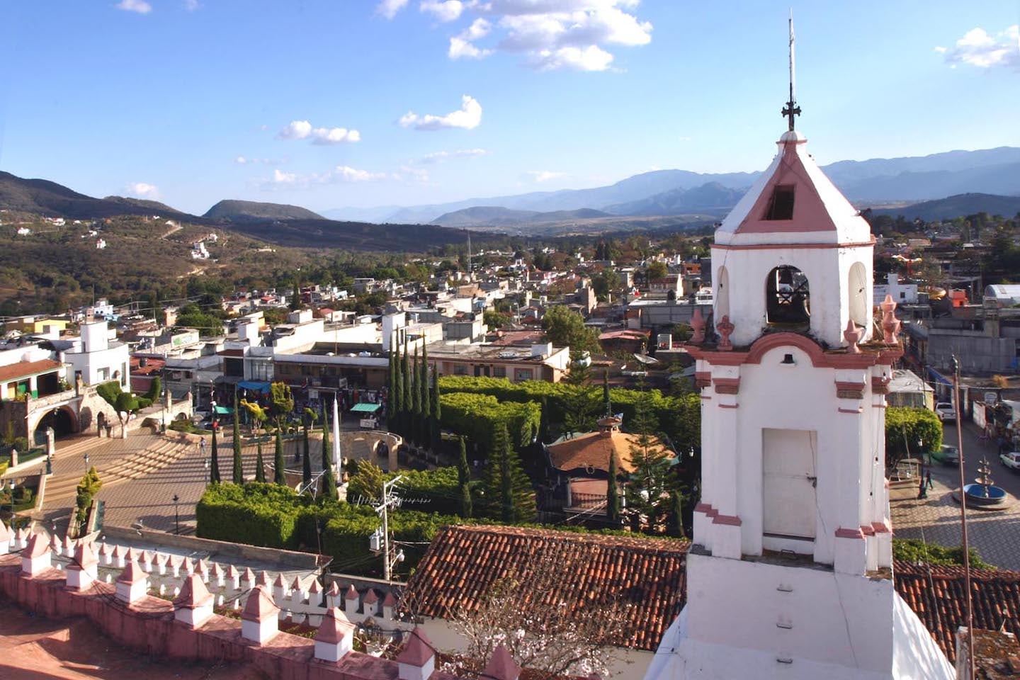 Ixtapan de la Sal Pueblo Magico church and plaza