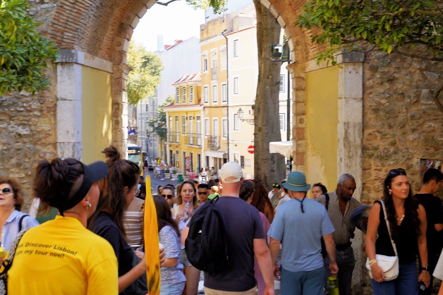 crowds outside of St George Castle Lisbon