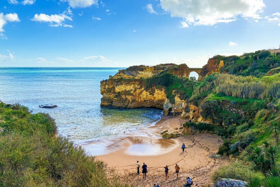 Praia Estudantes with stone bridge